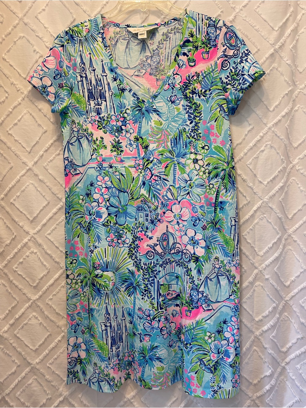 Lilly Pulitzer Cody, NEW without tags. Lilly Loves Cinderella. Size XS